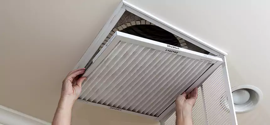 Robust Commercial Air Duct Cleaning in Holiday